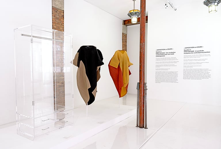 Issey Miyake : Une révolution vestimentaire pour une mode contemporaine 2